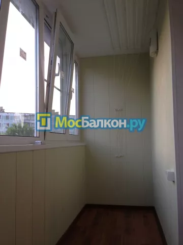 Отделка балкона и лоджии пластиковыми ПВХ панелями в Ногинске от компании МосБалкон